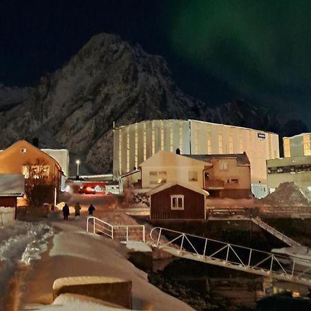 Kule Gule Huset Apartment Svolvaer Ngoại thất bức ảnh