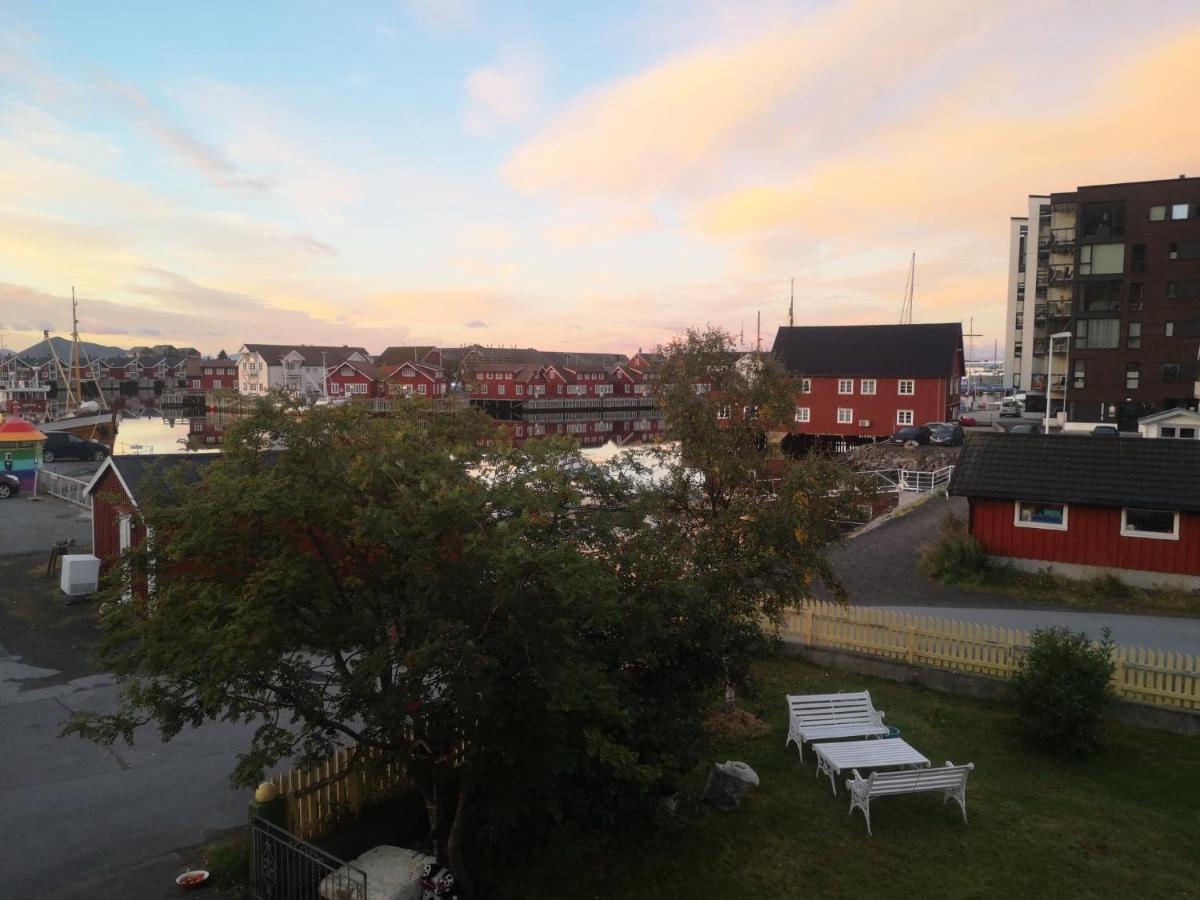 Kule Gule Huset Apartment Svolvaer Ngoại thất bức ảnh