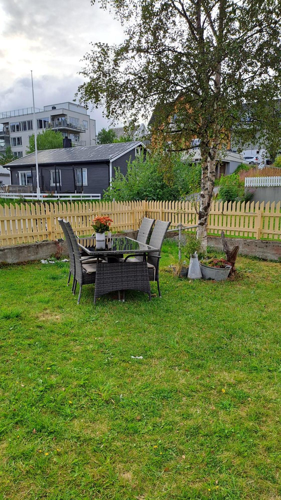 Kule Gule Huset Apartment Svolvaer Ngoại thất bức ảnh